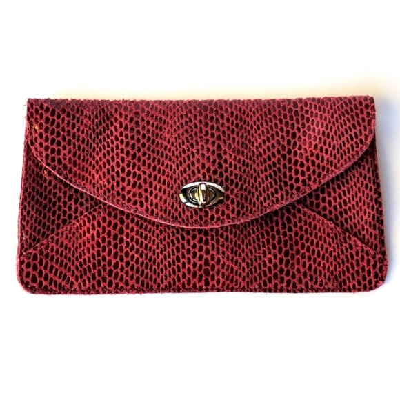 Sorial Coco Envelope Clutch Red Leather Snakeskin Pattern Silver Turnlock Clasp - Picture 1 of 9